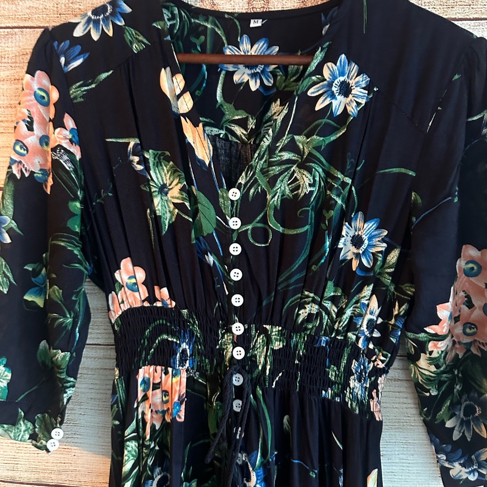 Floral Black Maxi Dress - Picture 2 of 3